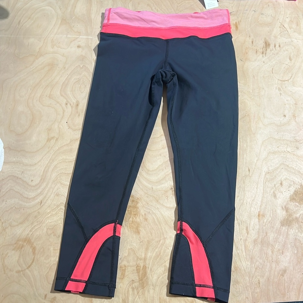 Lululemon Black Pink Leggings Size 6
